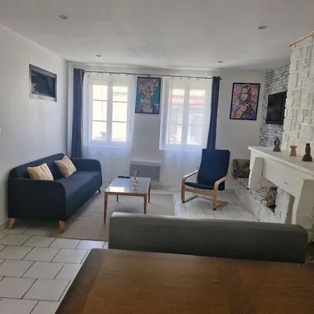 Apartment Maison Eden A 400 M De L'aeroport